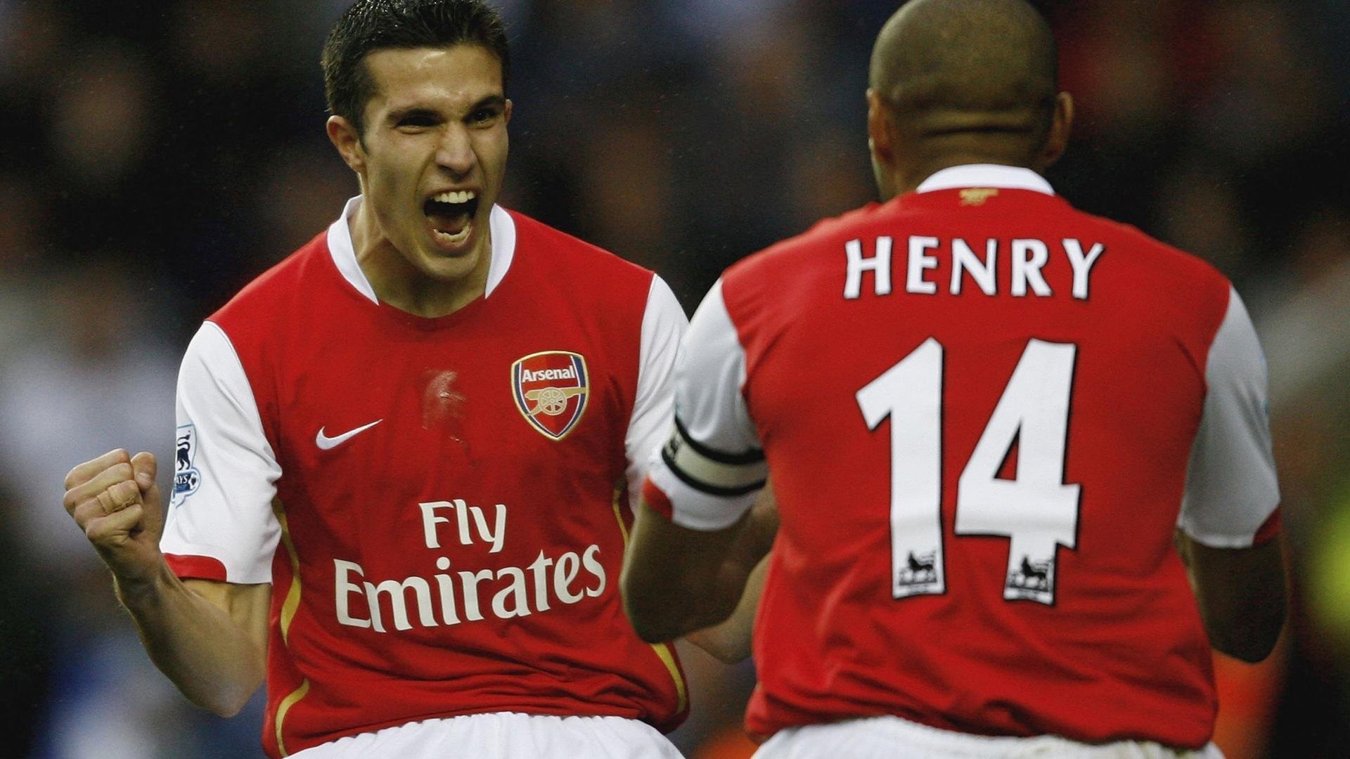 德甲球队利用深度学习模型预测对手阵型变化趋势，德甲打法特点